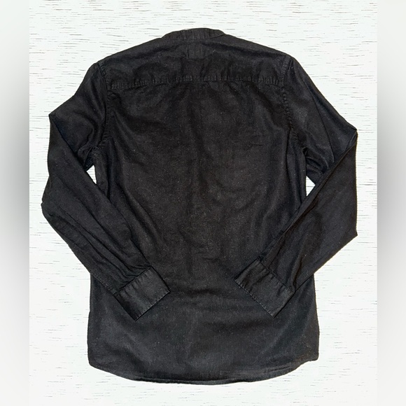 H&M Men’s Band Collar Button Down Shirt - Picture 2 of 3